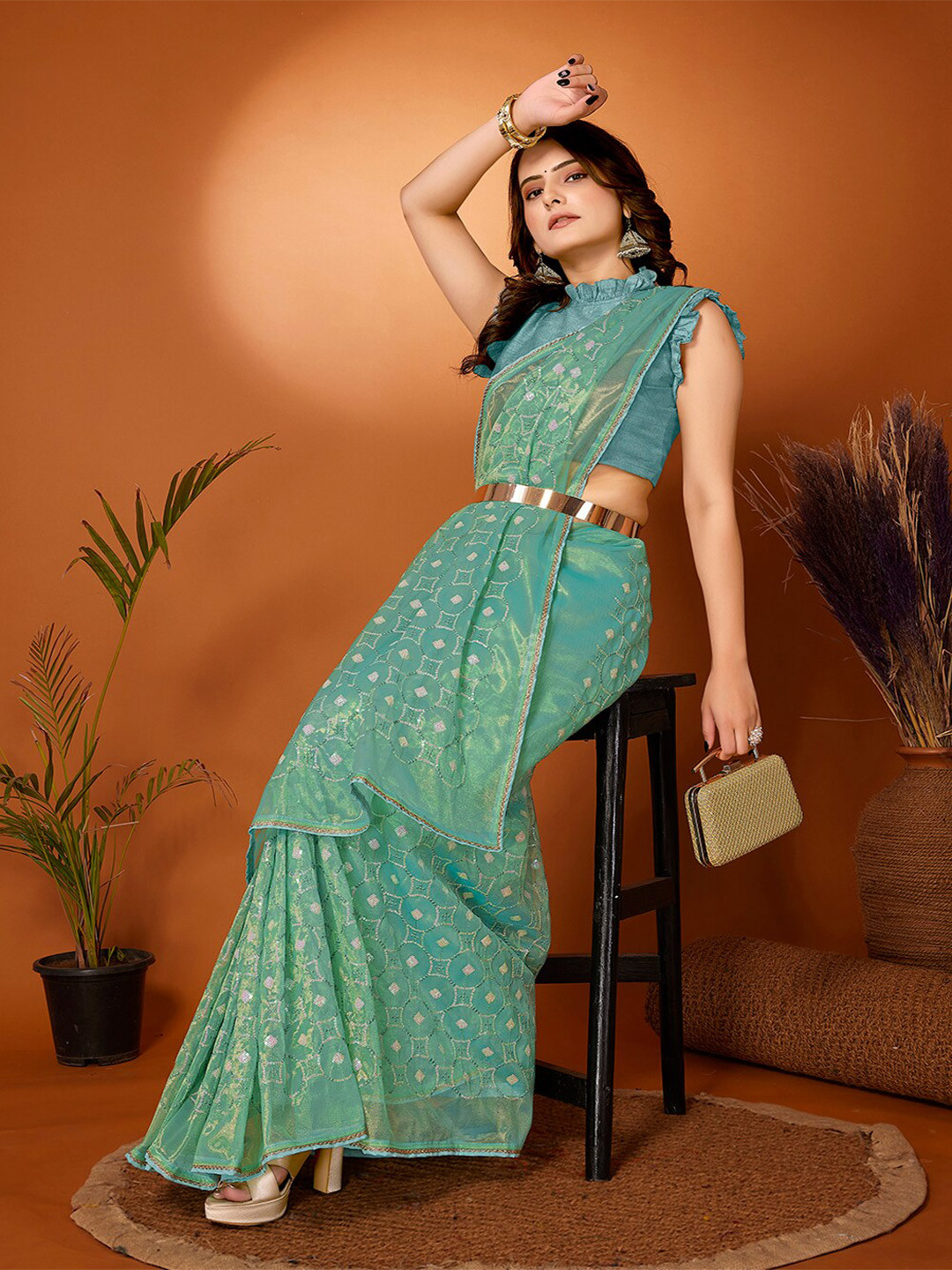 FABMORA Embellished Sequinned Net Saree with Blouse Piece