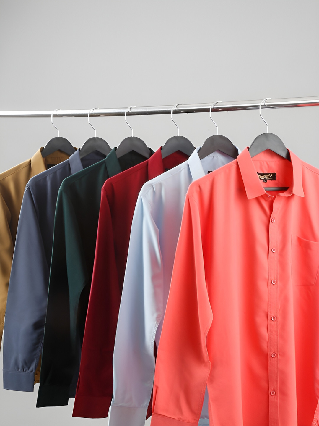 Aura Black 12Pcs Hangers With Metallic Finish Clothes Hanger