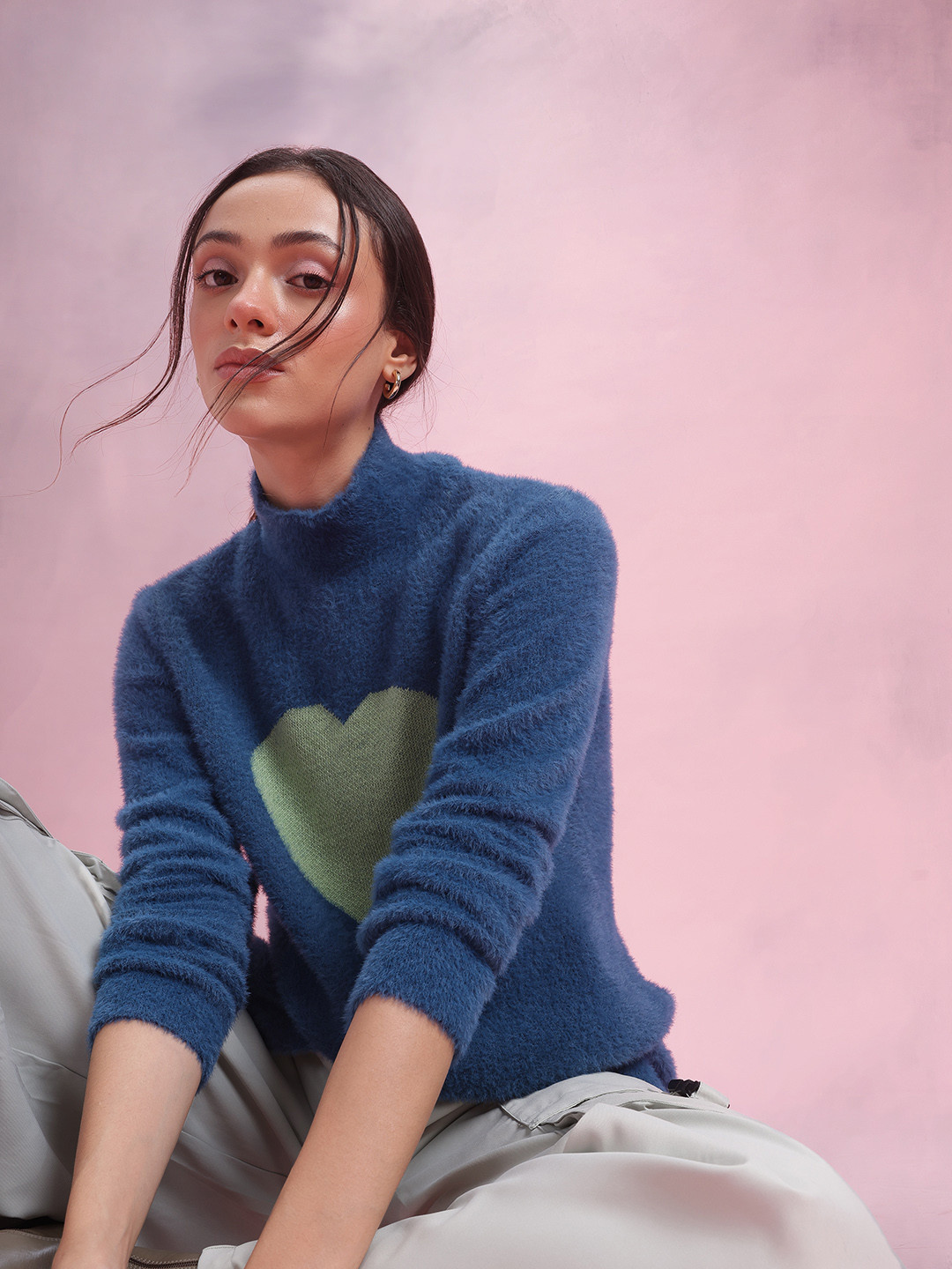 DressBerry Women Pullover with Fuzzy Detail