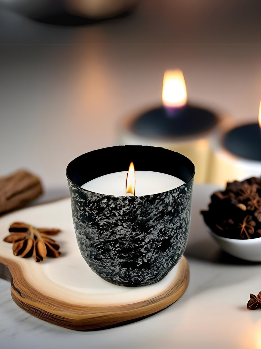 Akaar Metallic Glow Scented 1 Wick Oudh Abstract Round Regular Jar Candles