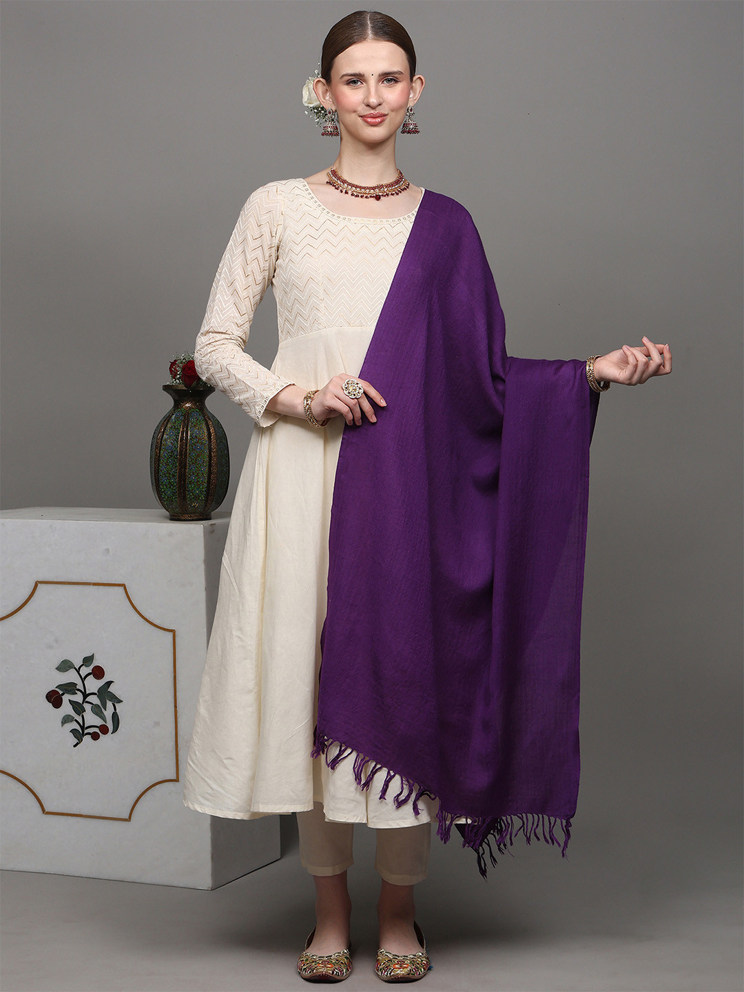 Exotic India Parsy Pure Wool Plain Kashmiri Tusha Stole