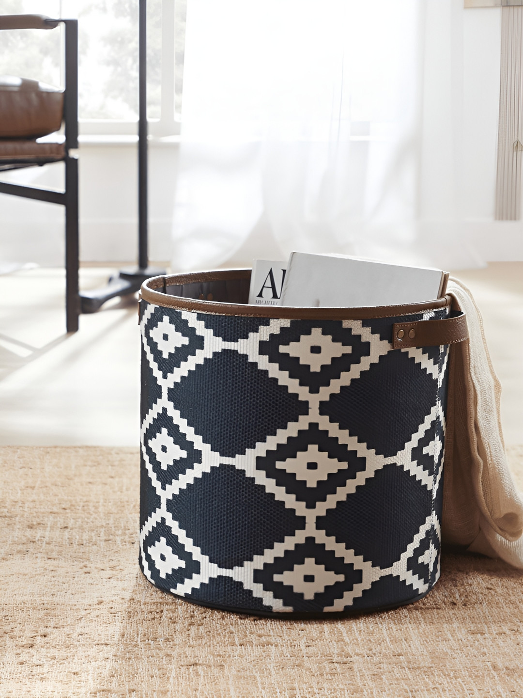 Mona B White & Black Water Resistant Multi-Utility Organisers