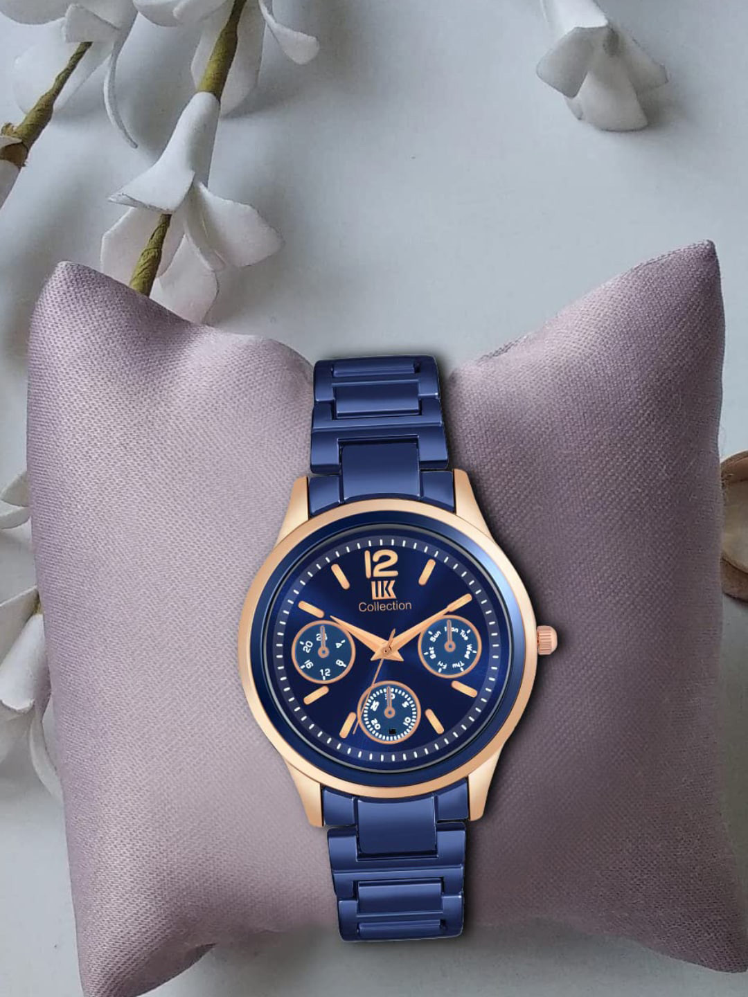 IIK COLLECTION Women Blue Round Dial Stainless Steel Bracelet Chain Strap Analogue Watch