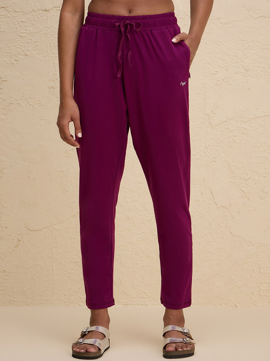 Nykd By Nykaa NYAT502 All Day Cotton Comfort Trouser with Zip Pockets