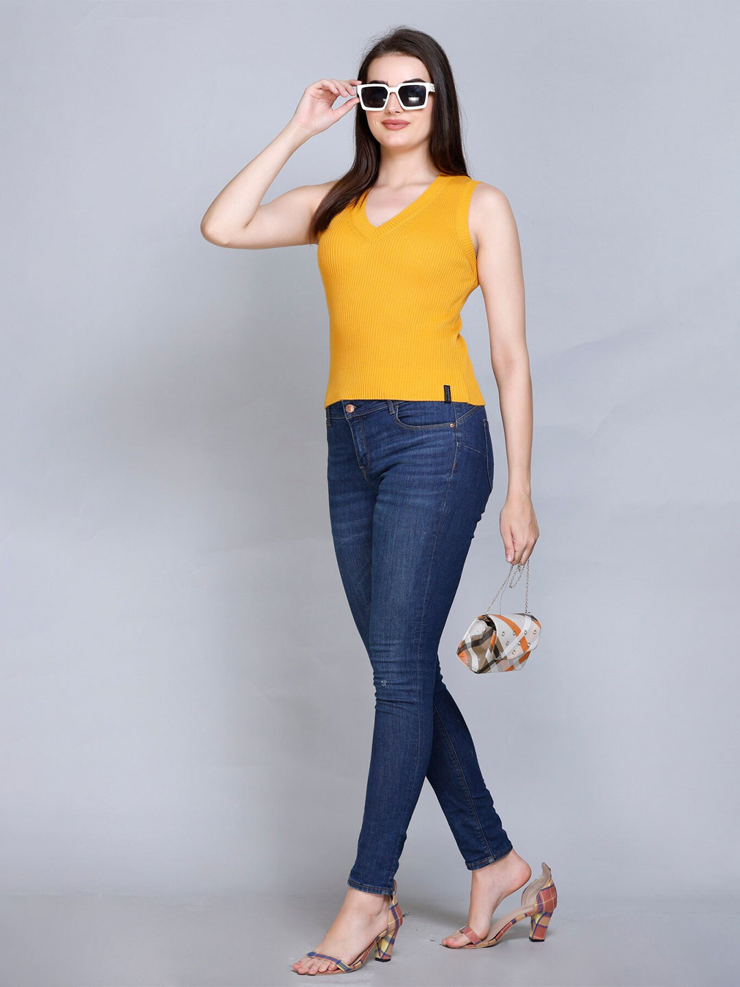 513 Ribbed V-Neck Sleeveless Cotton Fitted Top
