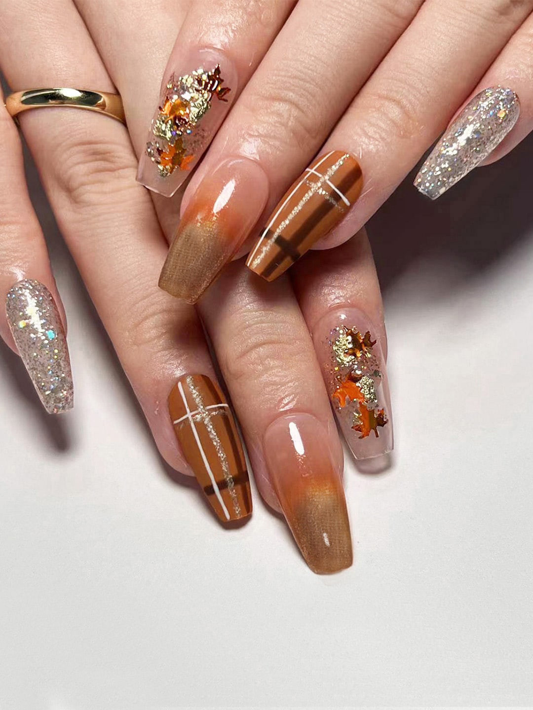 Secret Lives 24 Pieces Glitter & Leaves Design Press On Nails - Brown Ombre