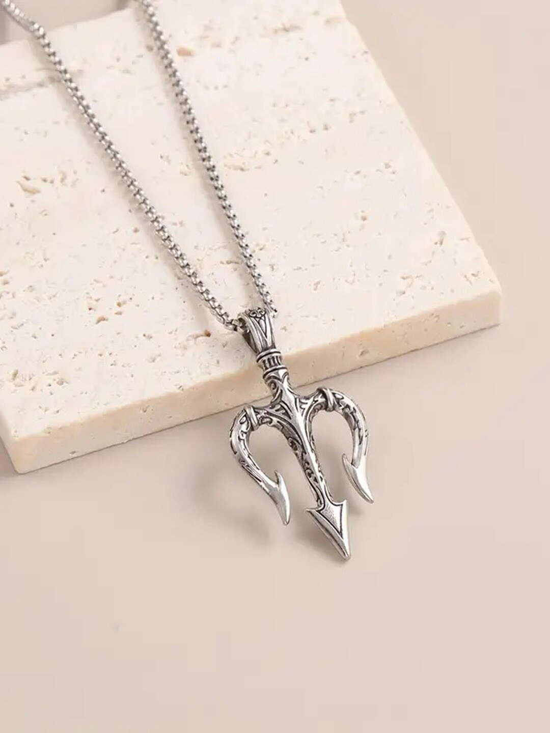 VAGHBHATT Silver-Plated Quirky-Shaped Pendants With Chains