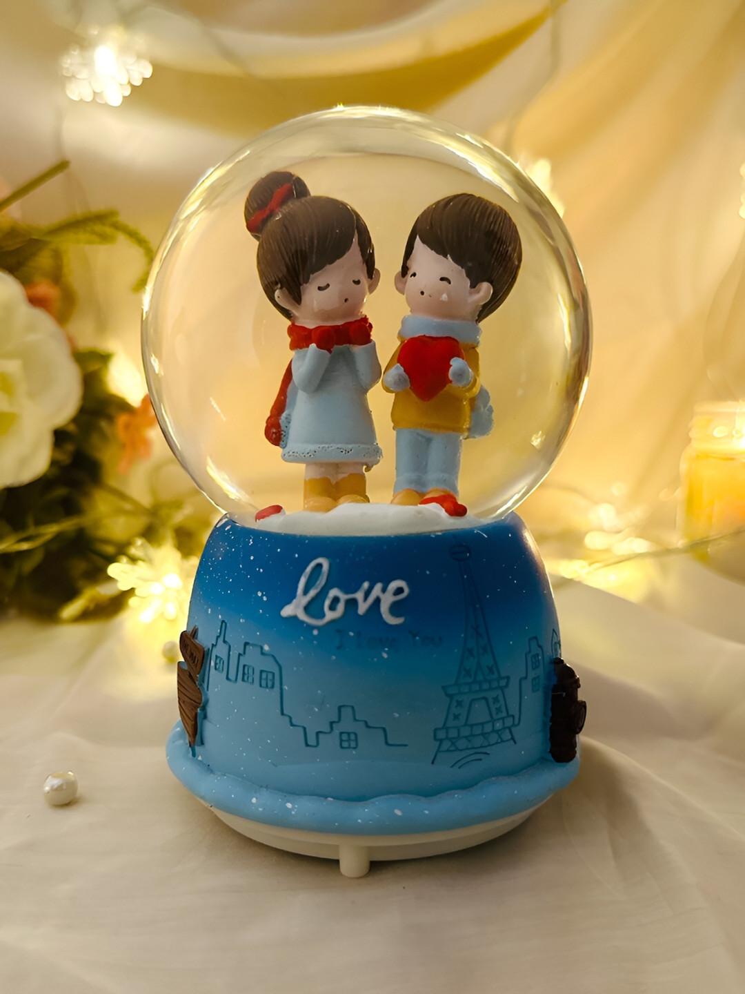 Giftii Radiant Romance Crystal Connection Dome Blue Crystal Glossy Living Room Tiny Showpiece - 5.1 Inches