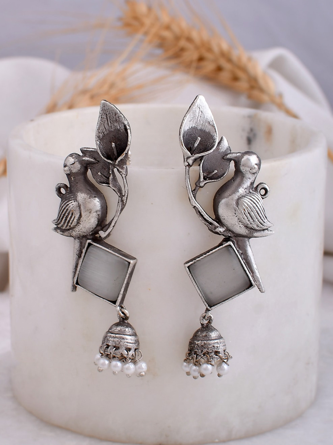 DASTOOR Silver Animal Shaped Jhumkas Earrings