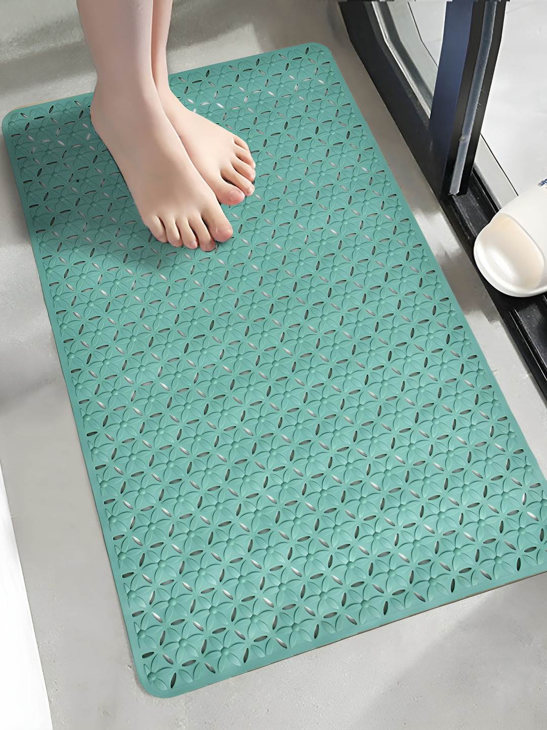 Yellow Weaves Green Textured Shower Mat