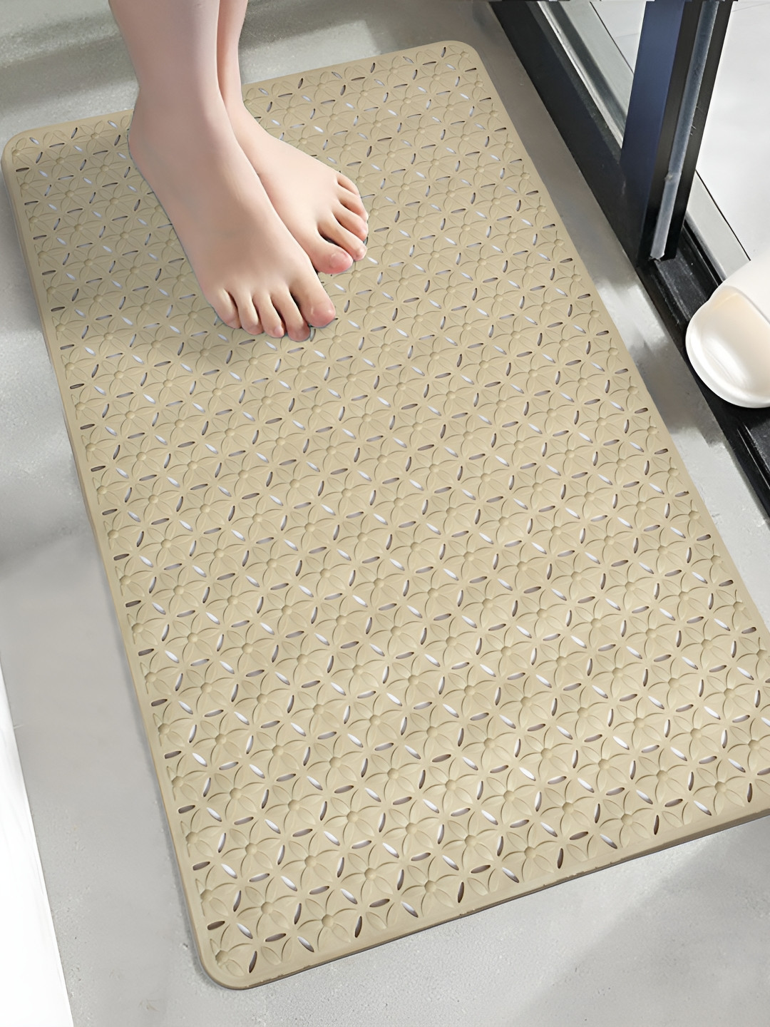 Yellow Weaves Beige Textured Shower Mat