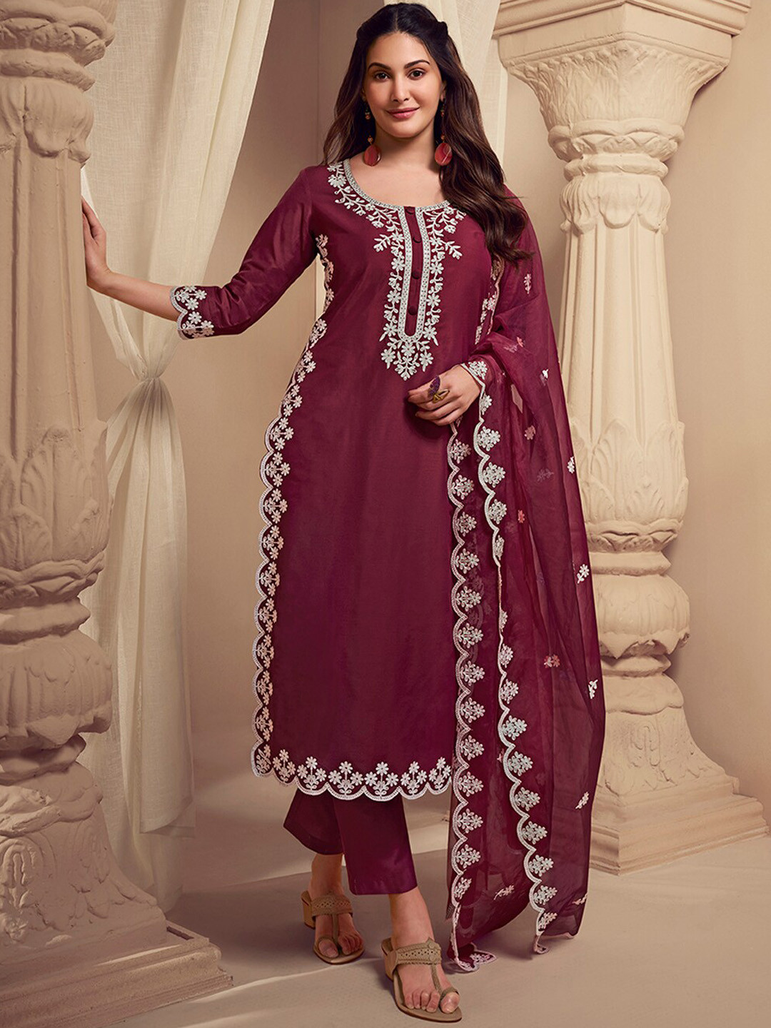 Inddus Women White Thread Embroidered Kurta Set With Embroidered Organza Dupatta