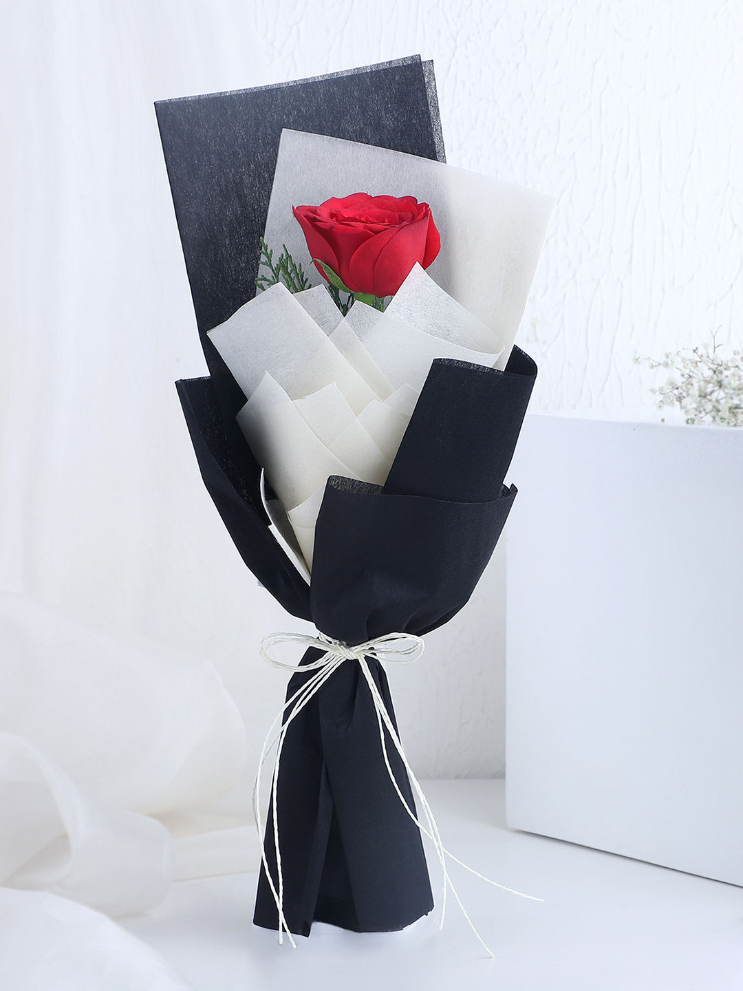 fnp Joyful Red Rose Fresh Flower Bouquet