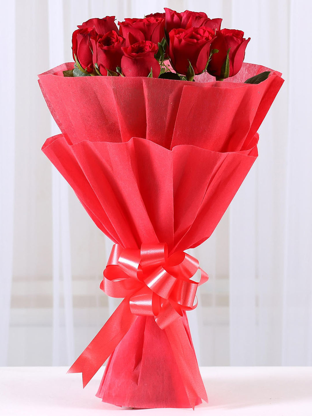fnp Vivid 10-Red Roses Fresh Flowers Bouquet