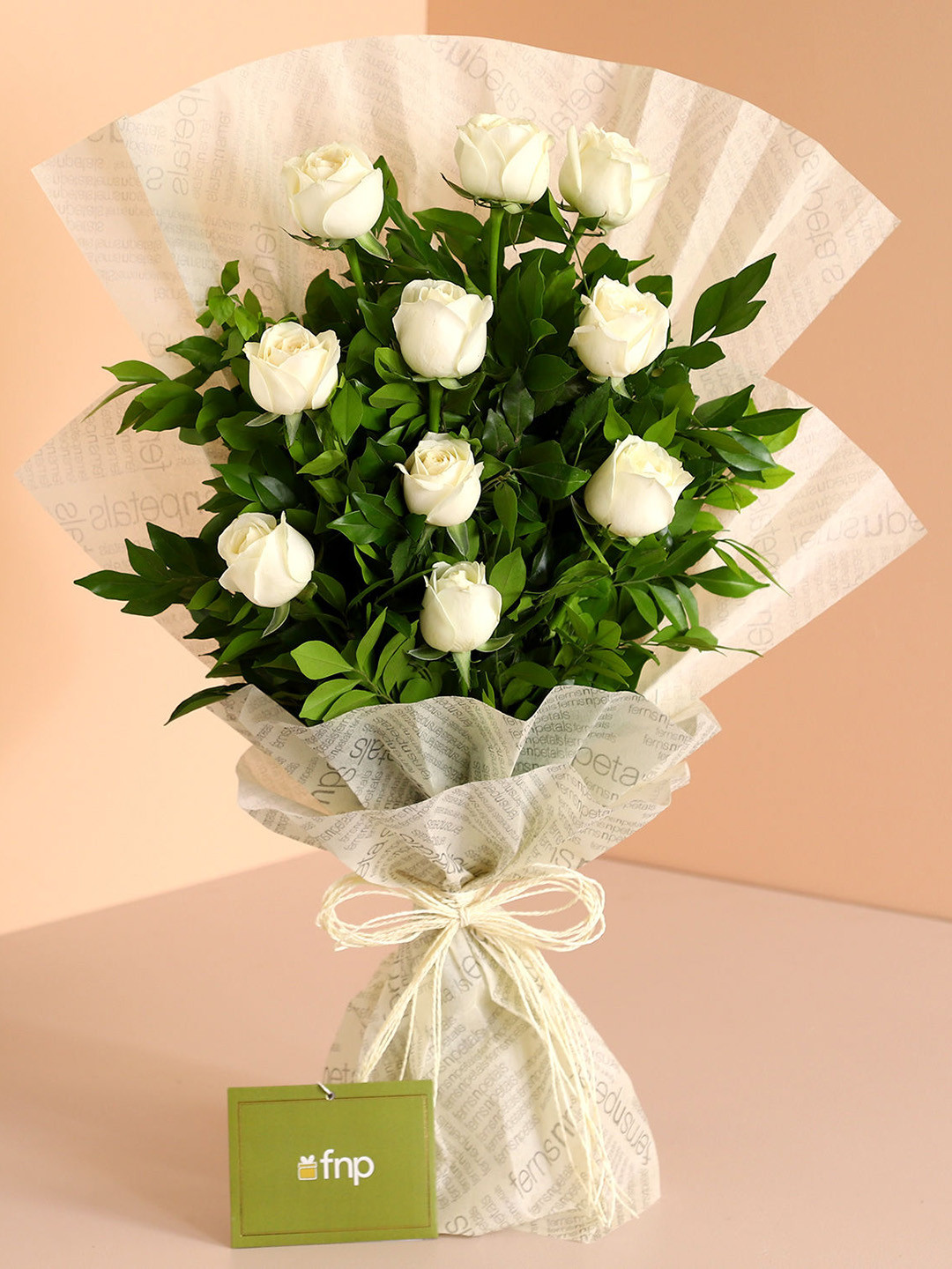 fnp 10-White Roses Fresh Flowers Bouquet