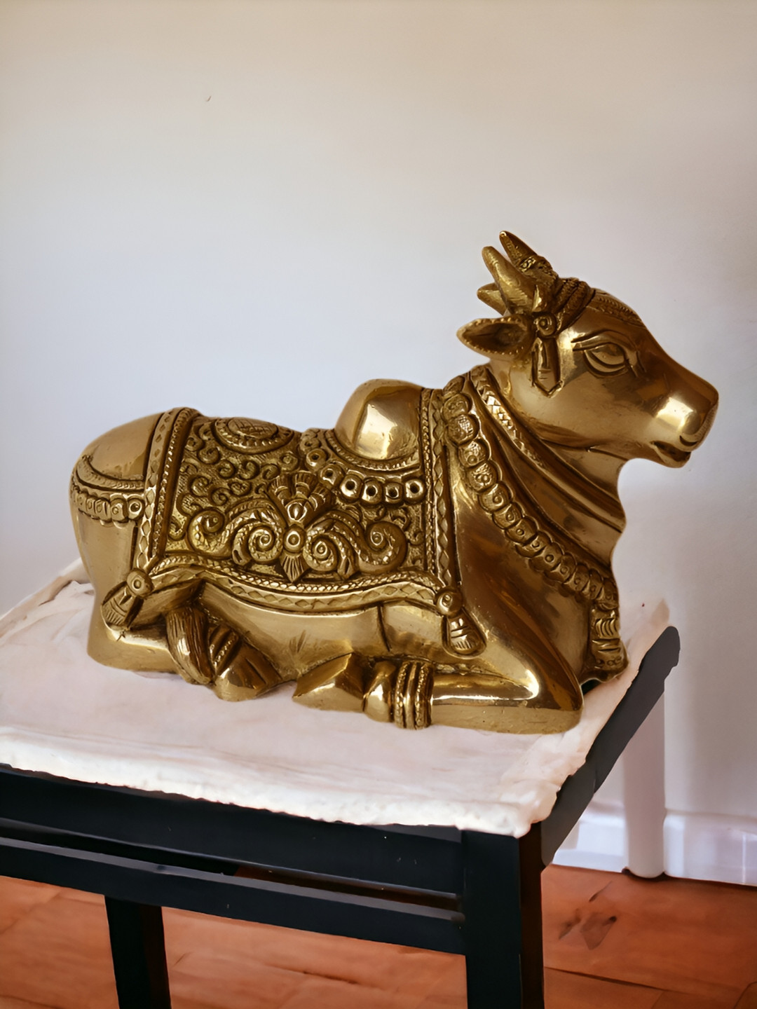 Aakrati Nandi Sitting Yellow Brass Metallic Prayer Room Medium Showpiece - 4.4 Inches