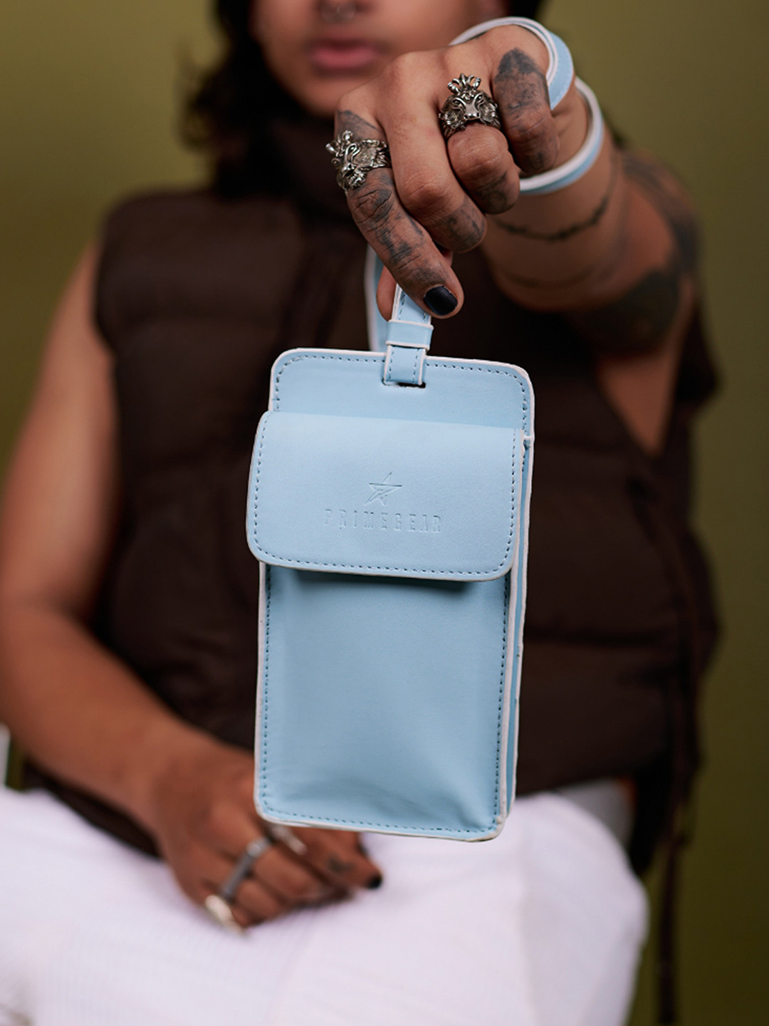 Primegear Mobile Pouch With A Sling Strap