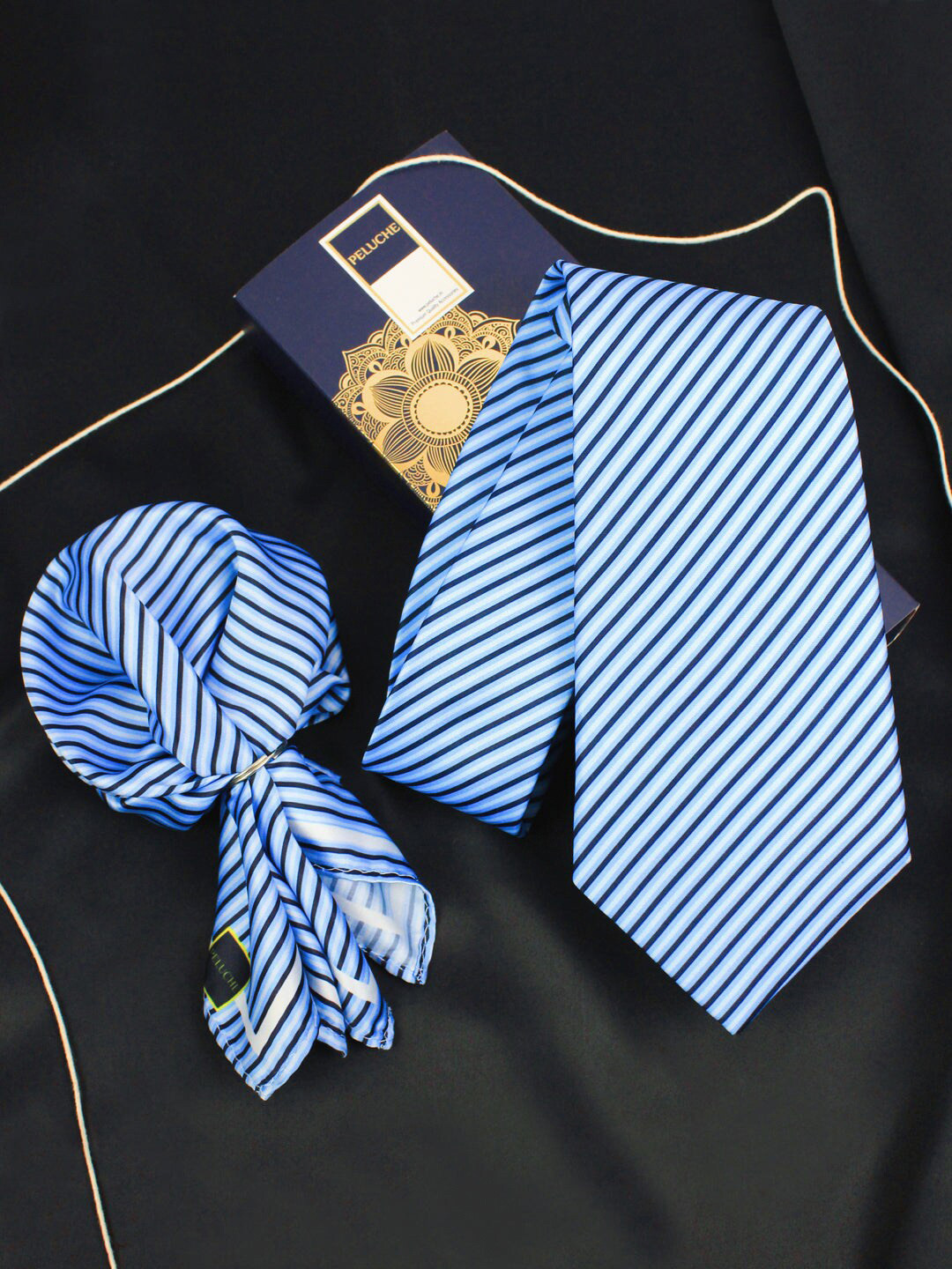 PELUCHE Printed Broad Neck Tie & Pocket Square Accessory Gift Set