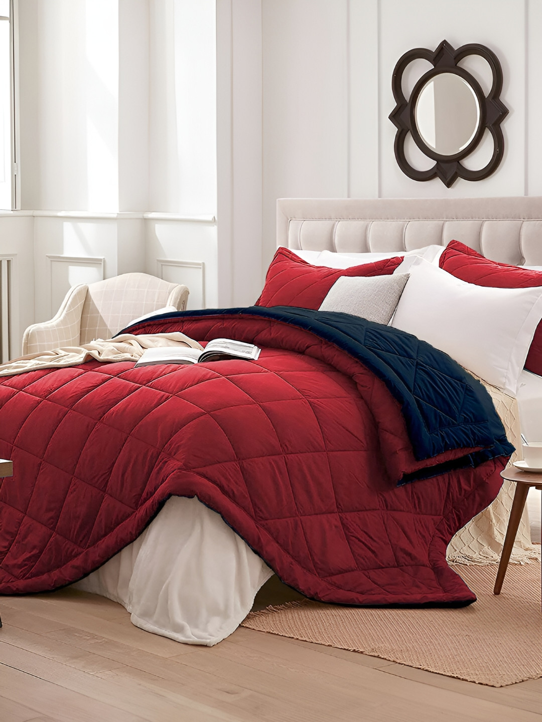 Aura Red & Navy Blue AC Room 150 GSM Double Bed Quilt