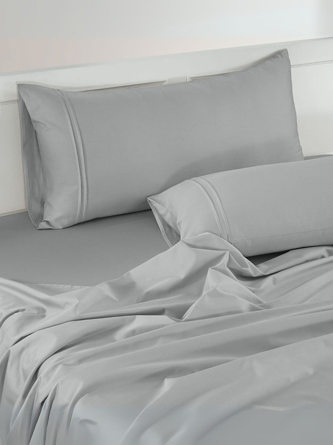 Aurave Rossini Silver Cotton 400 TC King Superfine Bedsheet with 2 Pillow Covers-108 x 108 inches