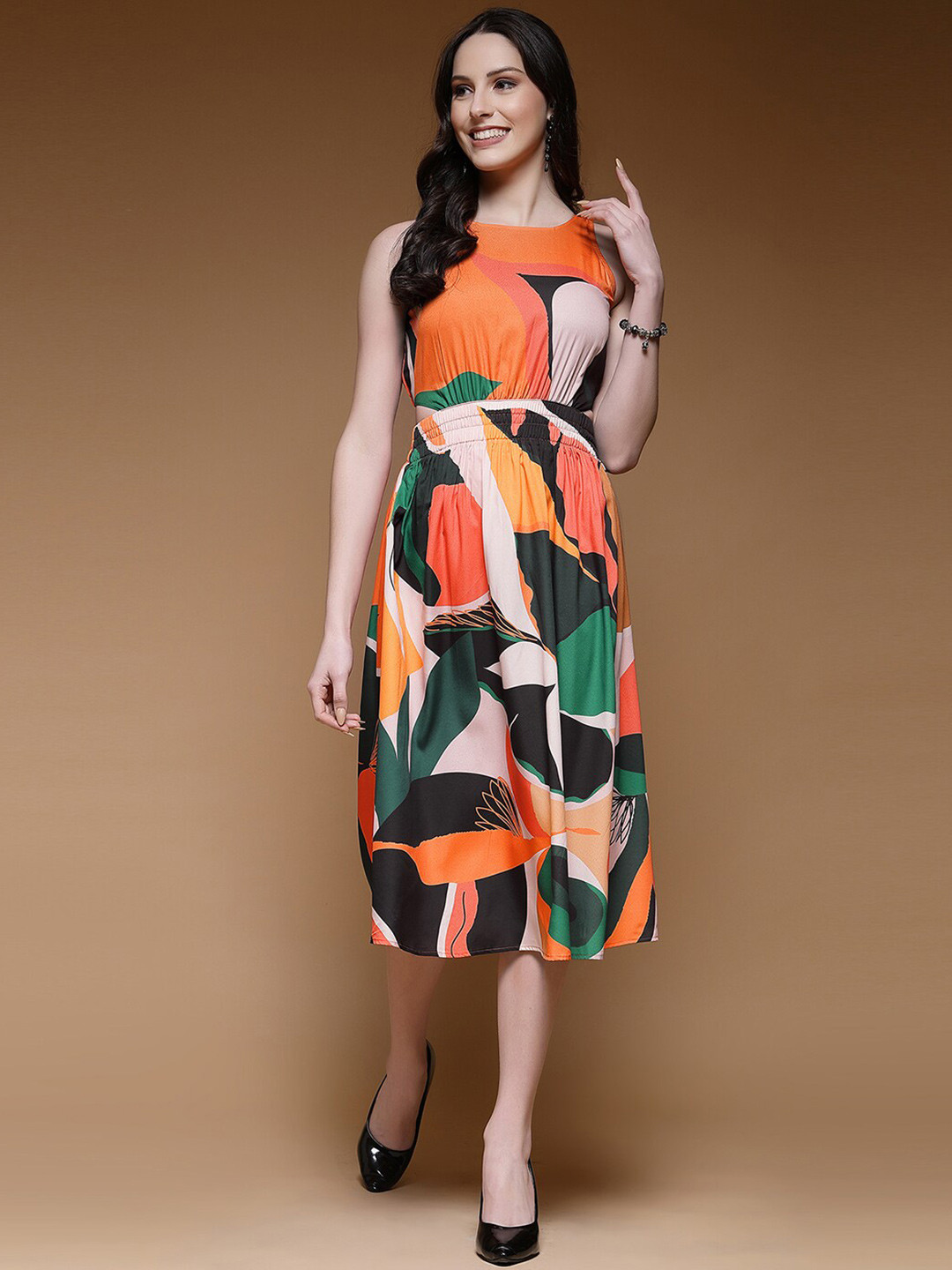 Selvia Round Neck Abstract Print Crepe A-Line Midi Dress