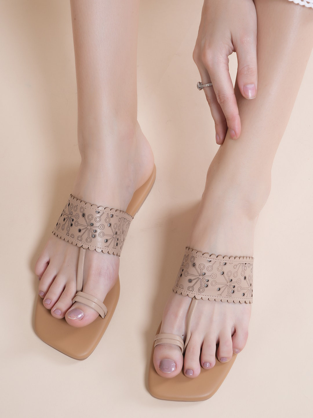 Anouk Laser Cut One Toe Flats