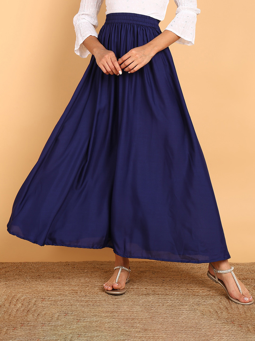 VAHSON Crepe Flared Skirt