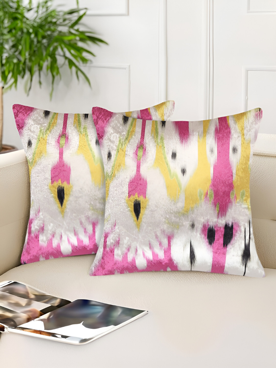 Tesmare Ikat Off White Abstract Velvet Durable 2 Piece Square Cushion Covers -24x24In