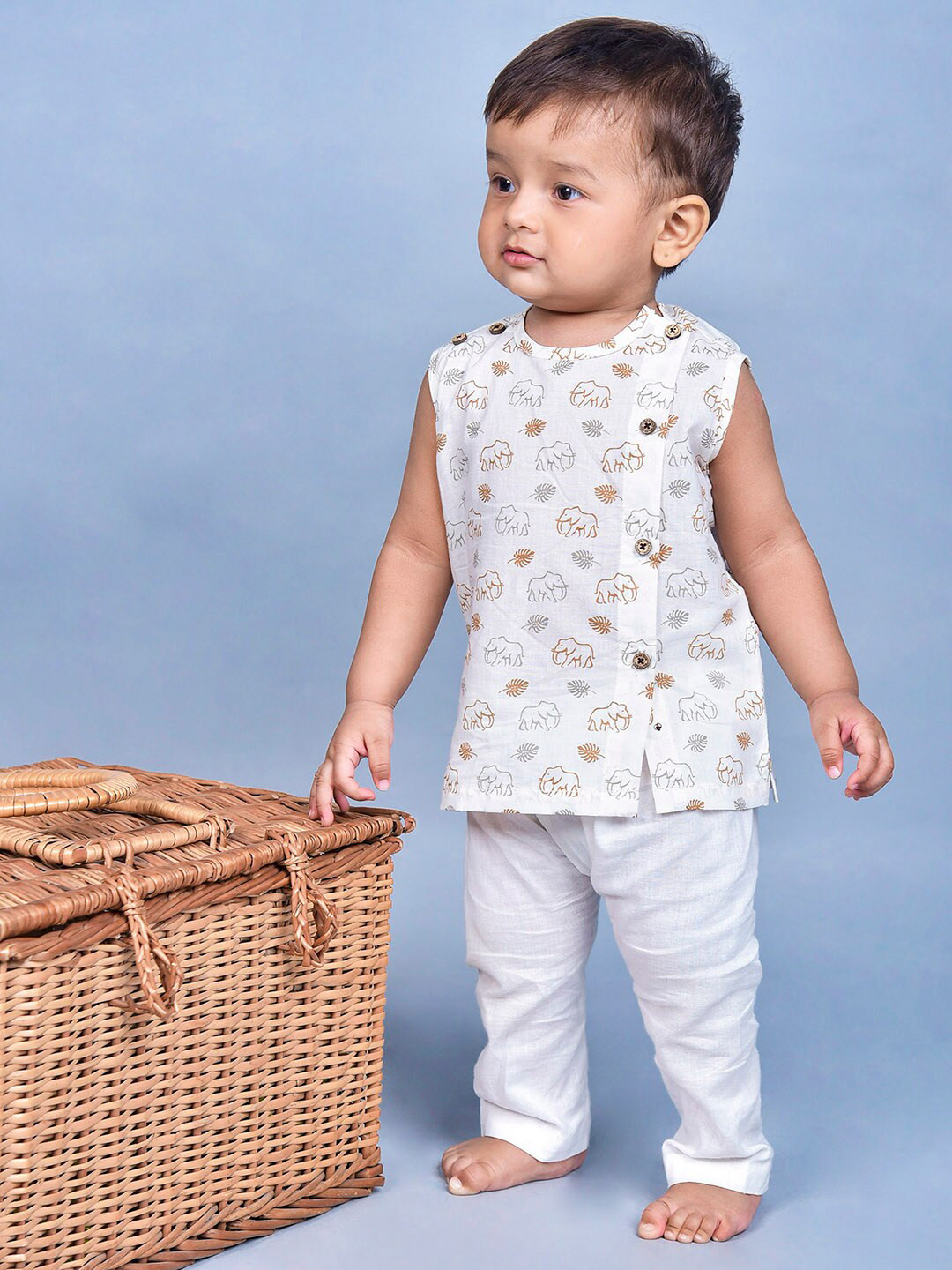 Polka Tots Kids Printed Sleeveless Pure Cotton Kurta With Pyjama