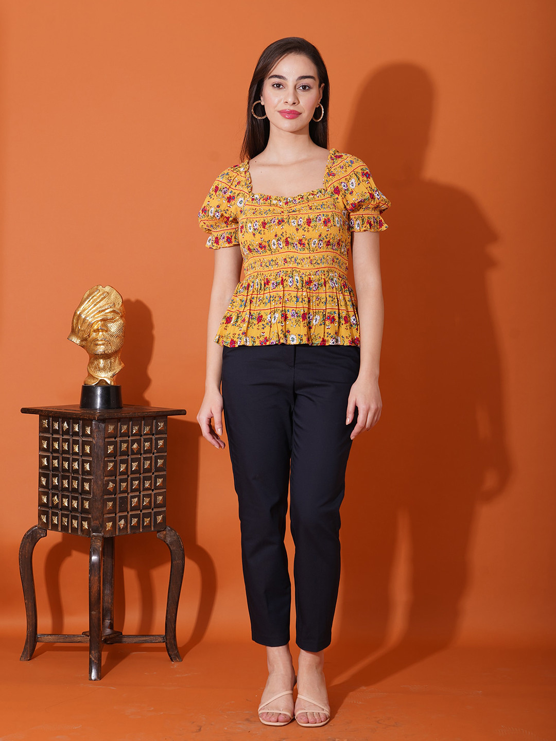 DEBONATELLA Floral Printed Puff Sleeves Smocked Crepe Top