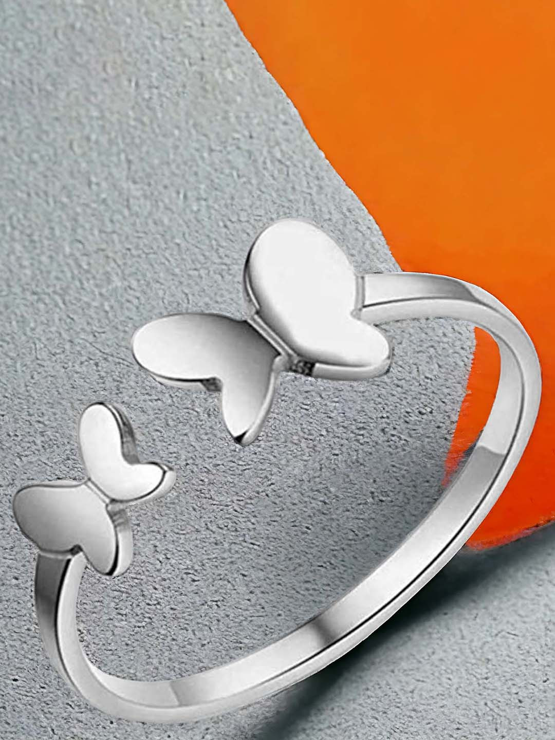 Okos Rhodium-Plated Textured Finger Ring