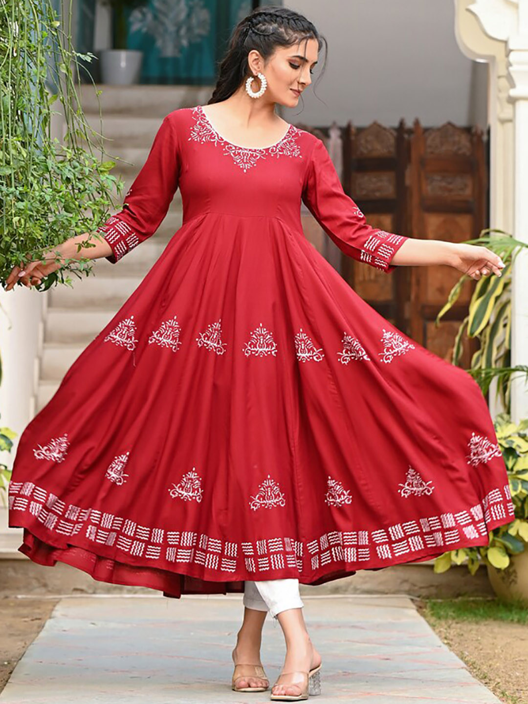 Ayan Ethnic Motifs Block Printed Scoop Neck Panelled Anarkali Kurta