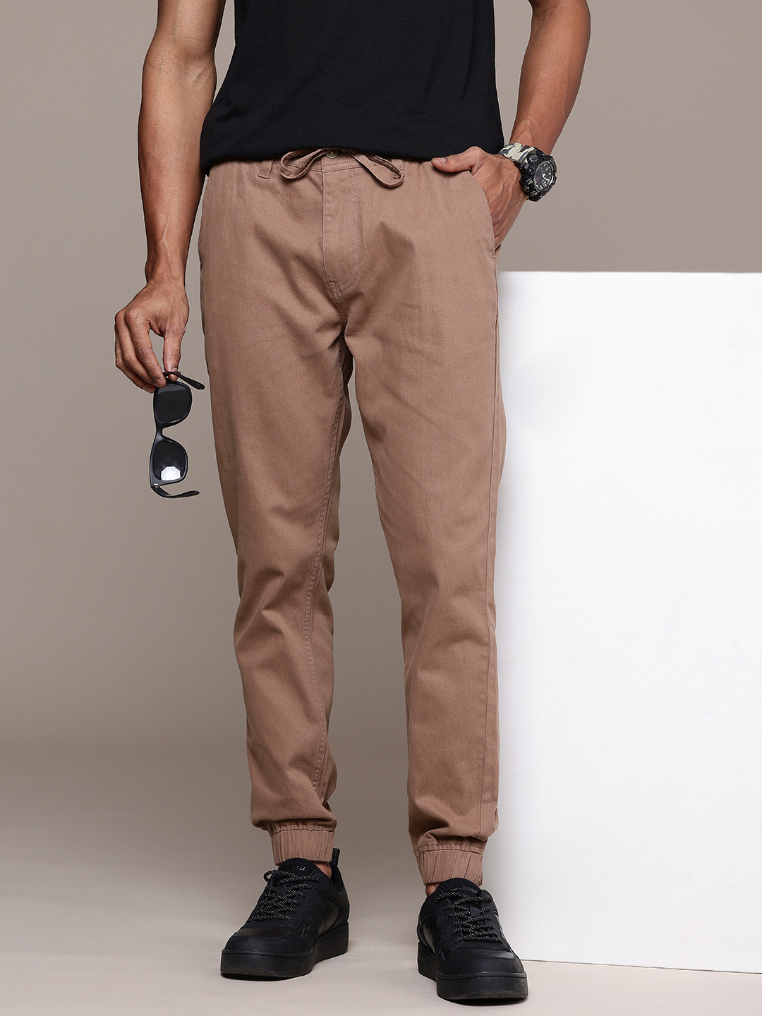 WROGN Men Slim Fit Joggers Trousers
