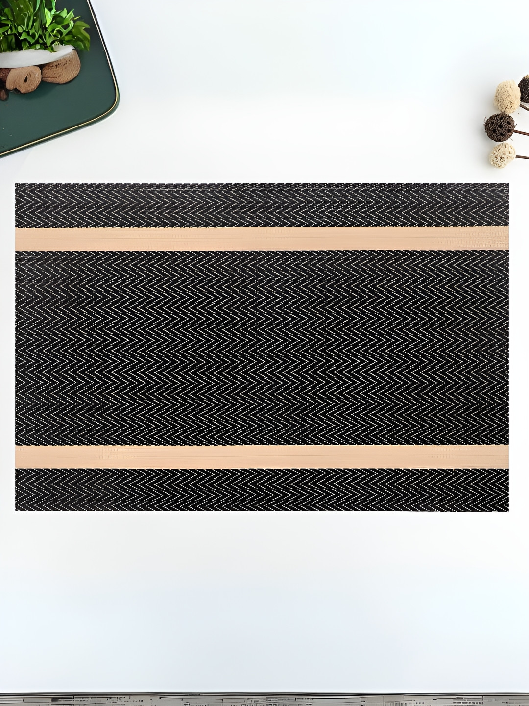 UniKart Black & Beige 10 Pieces Striped Table Placemats