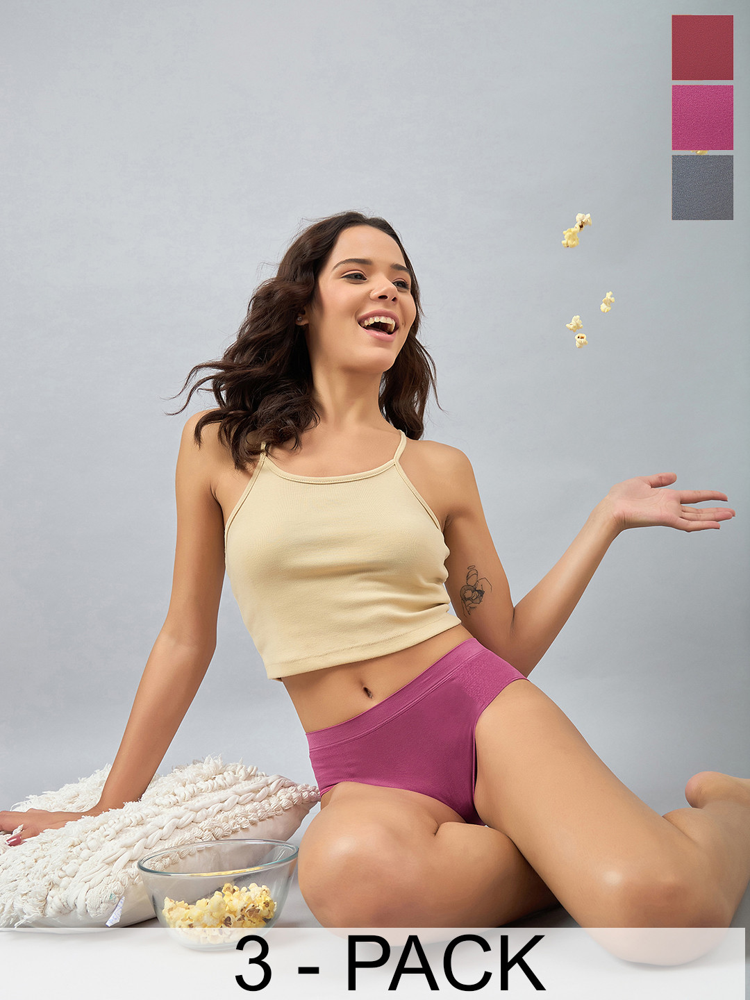 DressBerry Seamless Blue Pack Of 3 Mid Rise Hipster Briefs