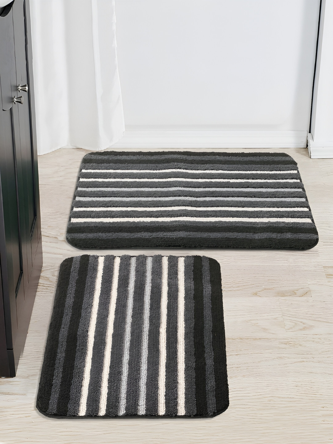 Saral Home WOW Black 2 Pieces Microfiber Antiskid Bath Mat