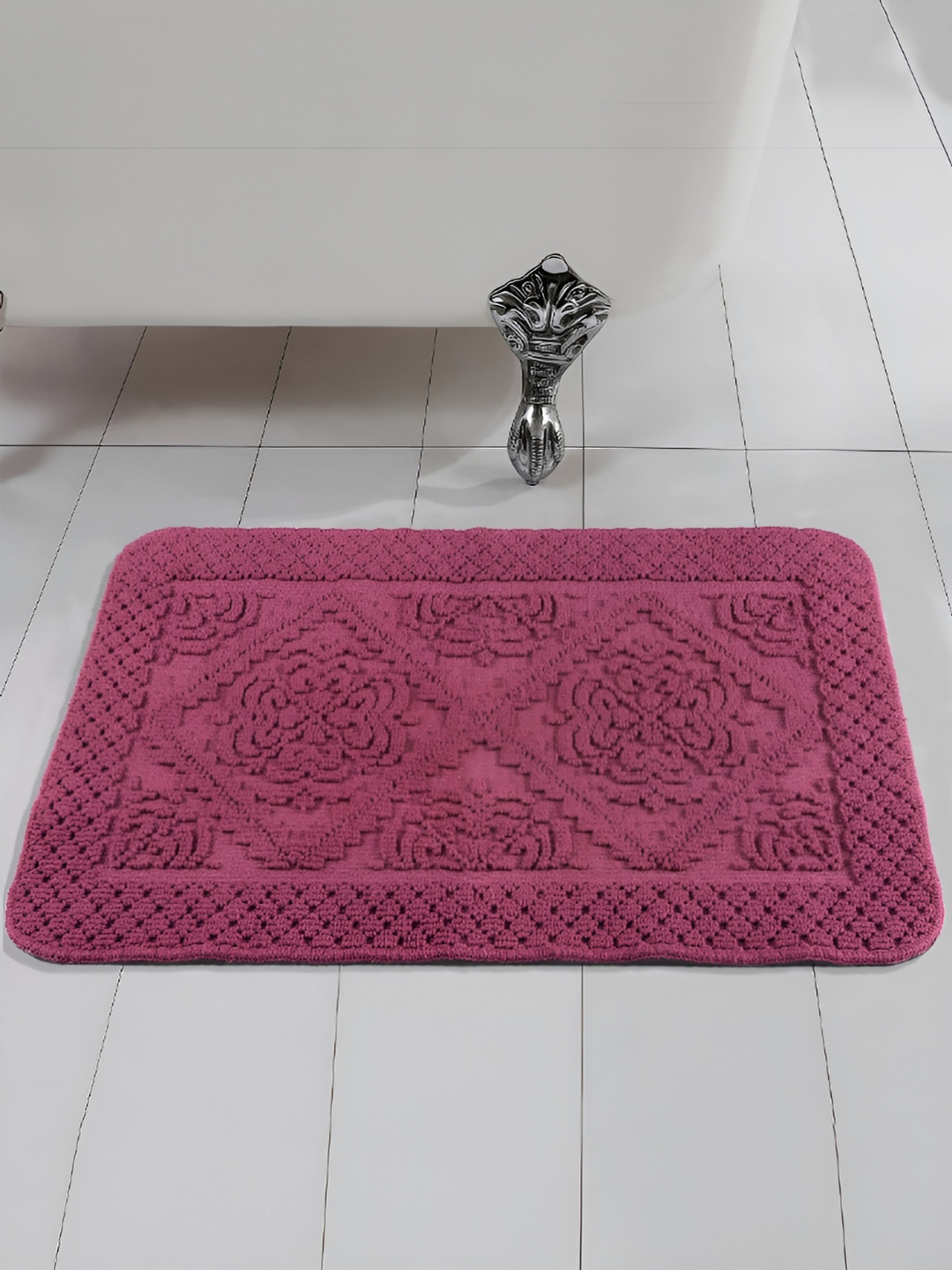 Saral Home Magenta Textured 1000 GSM Cotton Antiskid Bath Mat