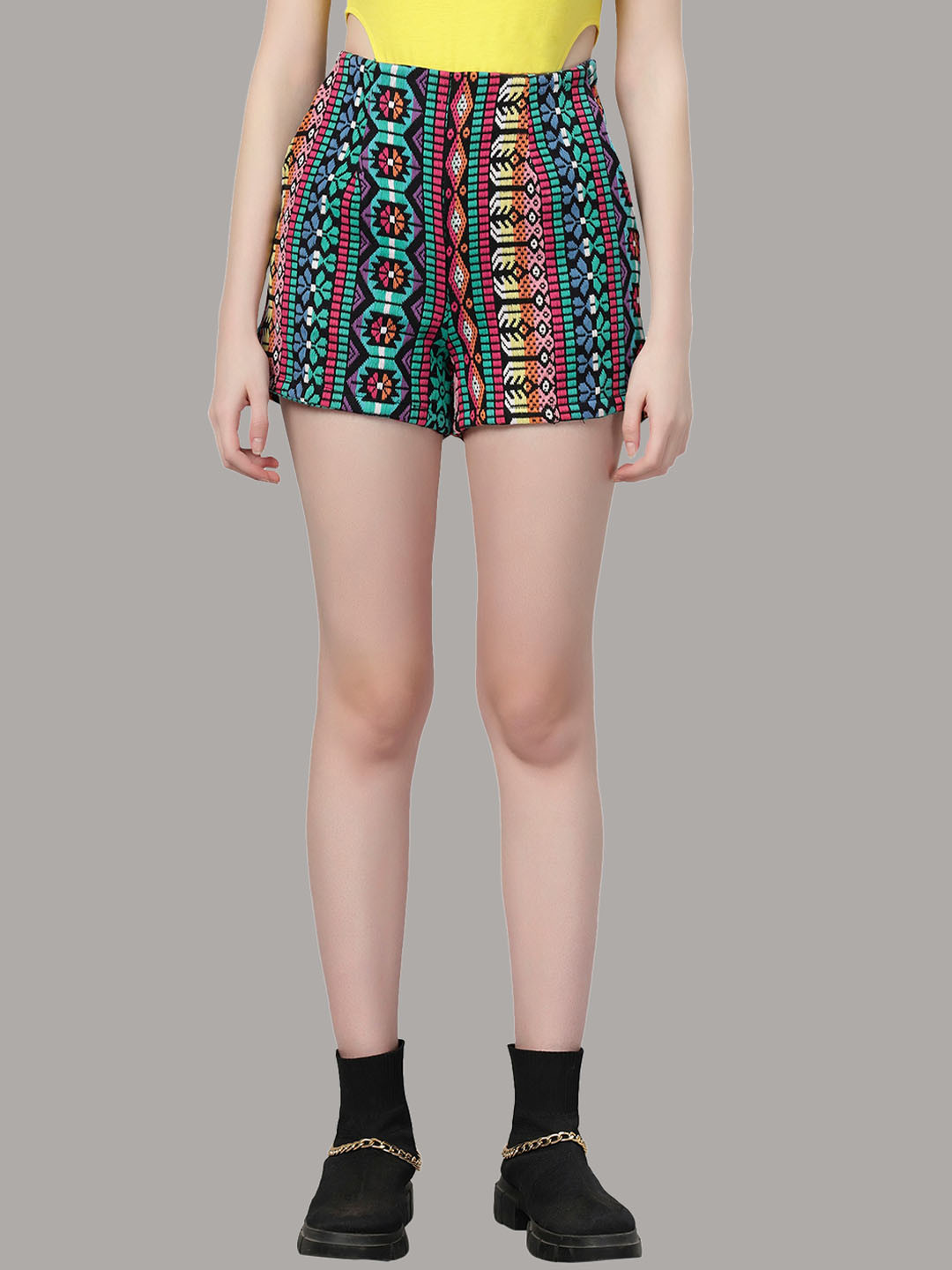 Ashtag Women Geometric Printed Jacquard Shorts