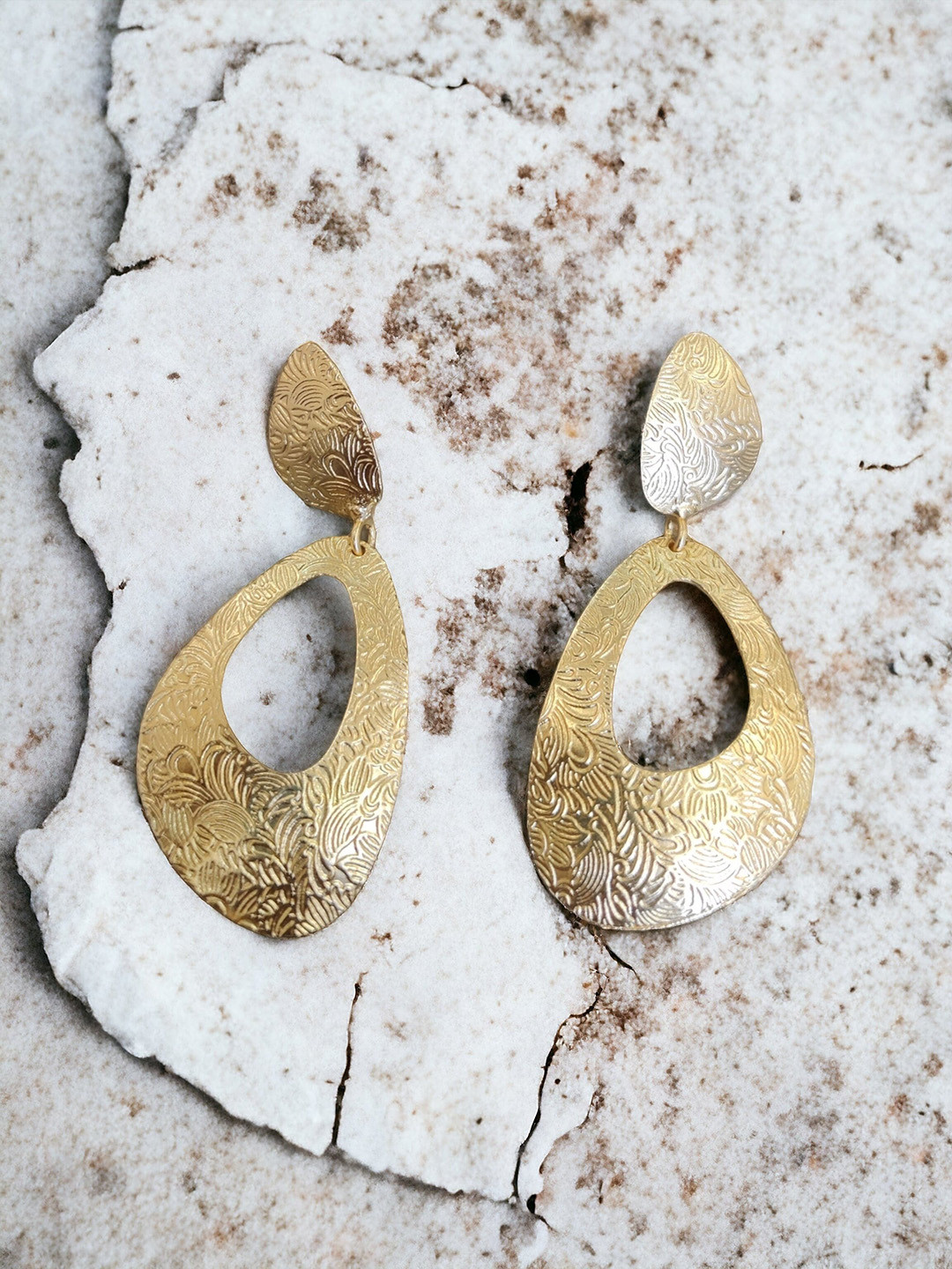 Niska Gold-Plated Geometric Drop Earrings