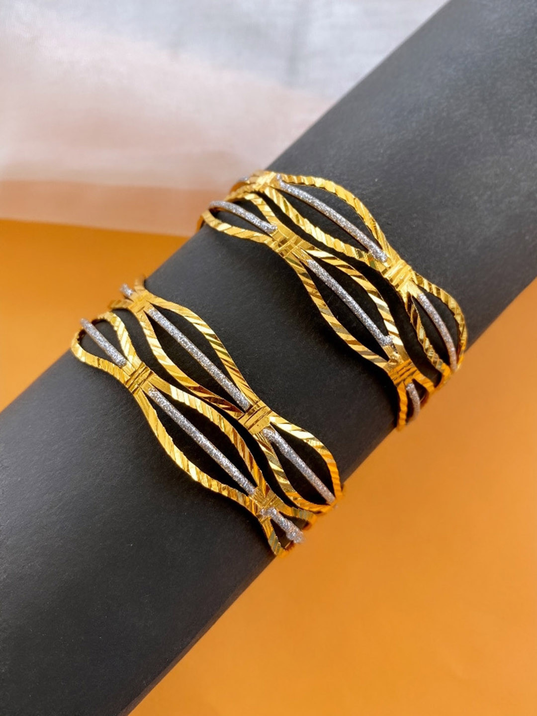 ATIBELLE Set Of 4 Gold Plated Stnes Studded Bangles