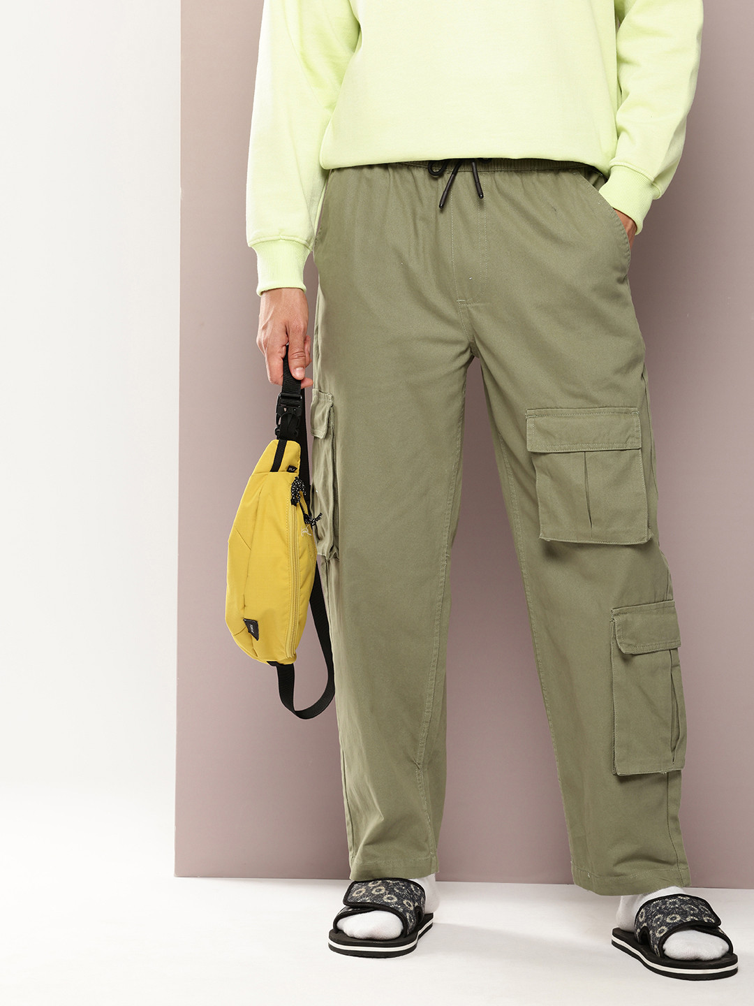 Kook N Keech Men Straight Fit Pure Cotton Cargos Trousers