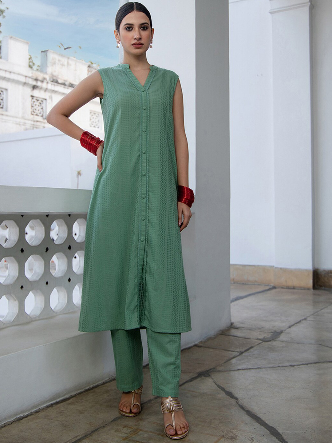 Janasya Mandarin Collar Ethnic Motifs Regular Pure Cotton A-Line Kurta with Trousers