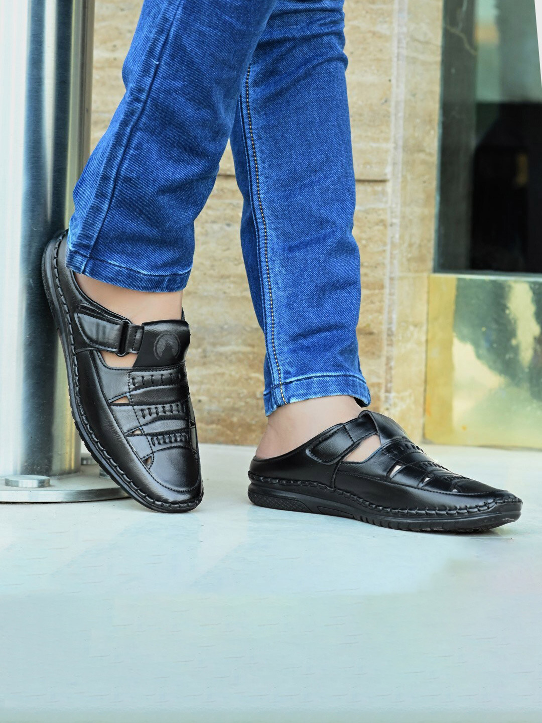 Rising Wolf Men Shoe-Style Sandals