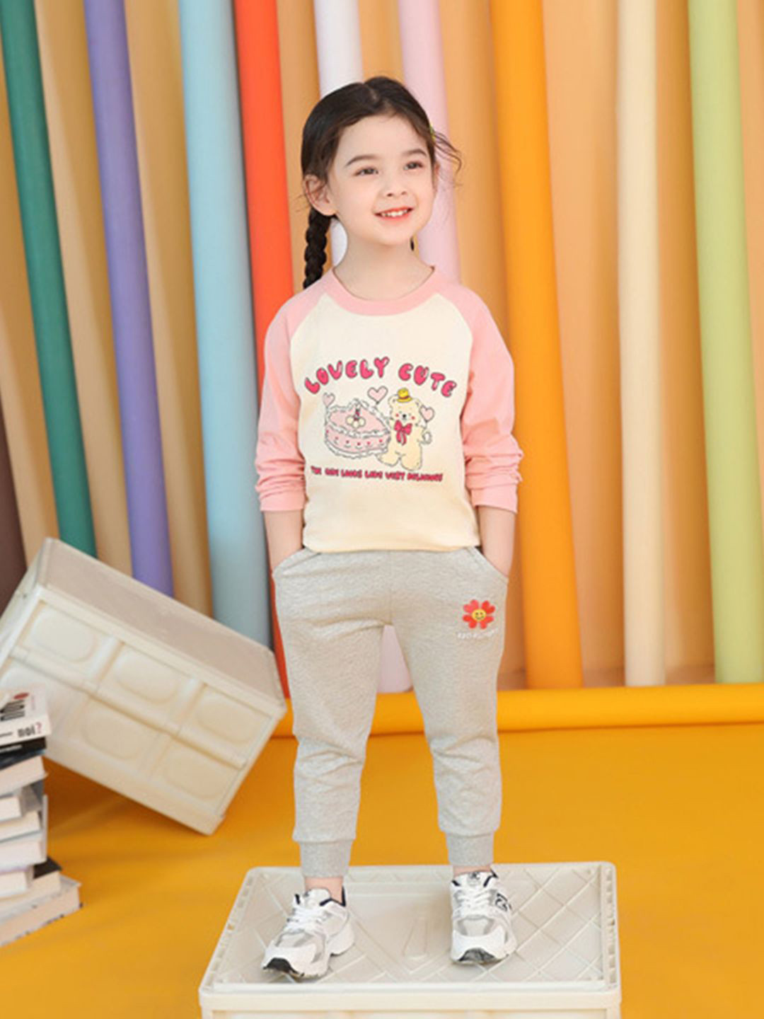 INCLUD Girls Graphic Printed Round Neck Raglan Sleeves Casual T-shirt