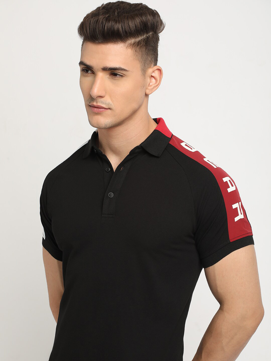 THE BEAR HOUSE Polo Collar Raglan Sleeves Slim Fit T-shirt