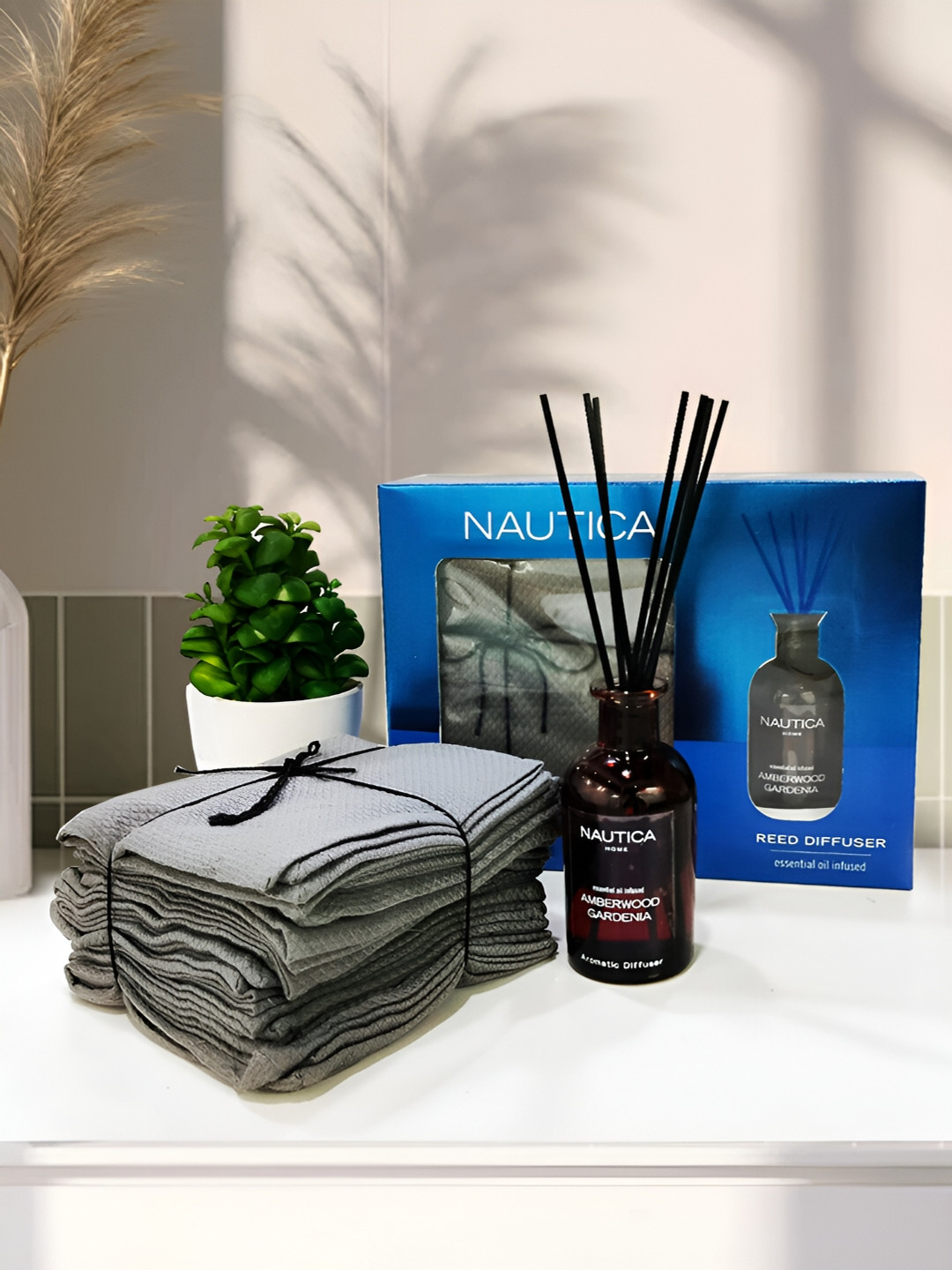 Nautica Grey 16 Pieces Bamboo Ultra Soft Face Towels with Reed Diffuser 80 ml