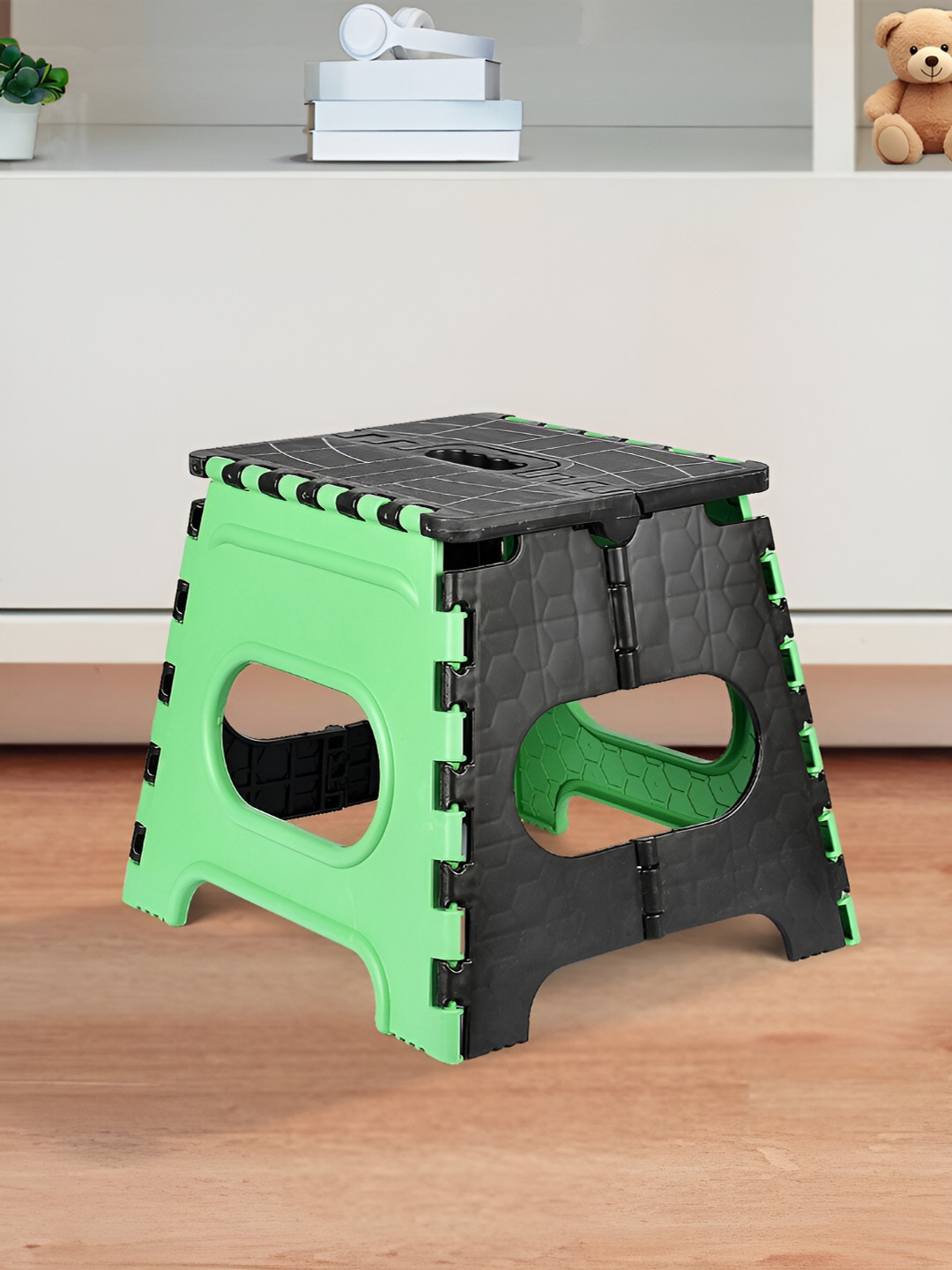 Kuber Industries Green & Black Collapsible Outdoor Stool