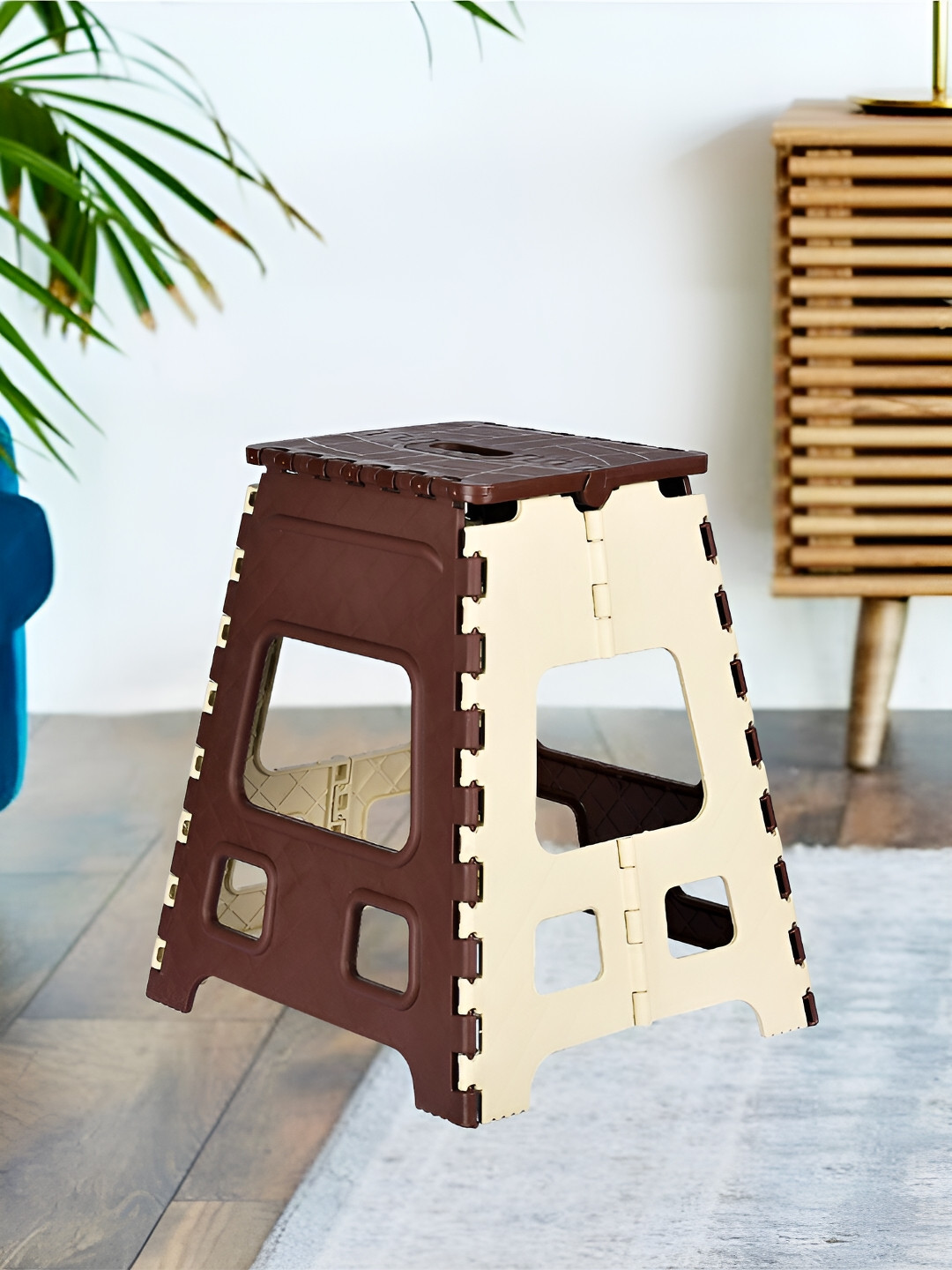 Kuber Industries Cream-Coloured & Brown Plastic Step Stool