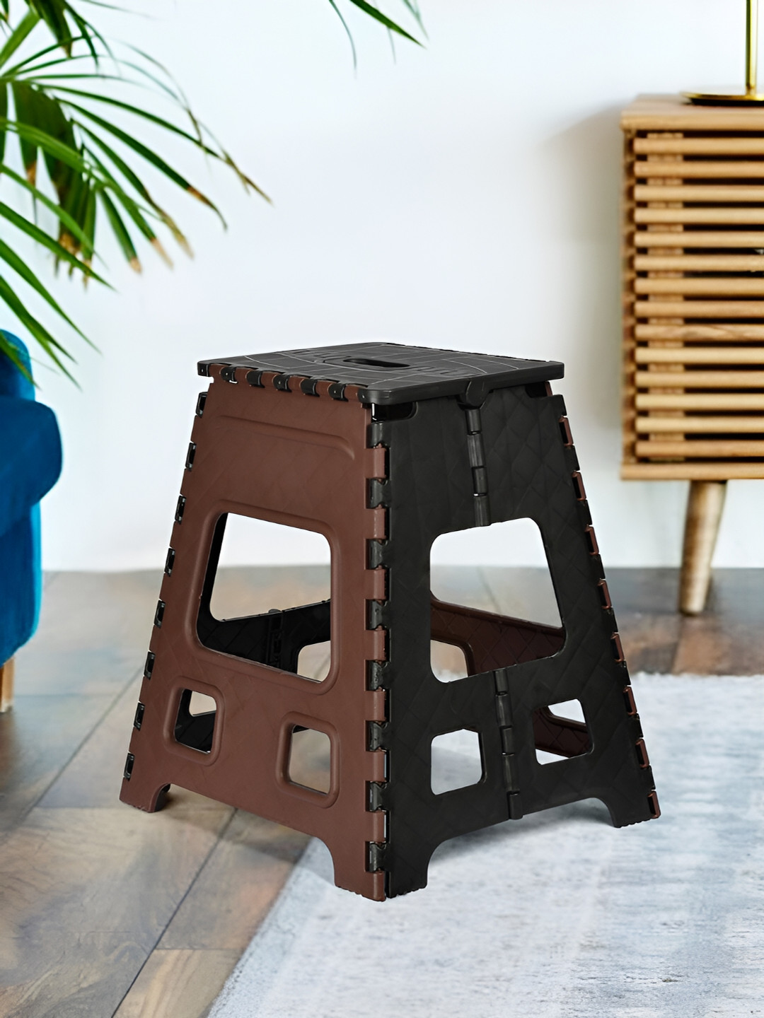 Kuber Industries Brown & Black Collapsible Outdoor Stool