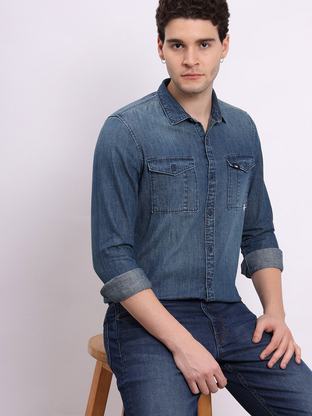 Lee Slim Fit Faded Spread Collar Denim Weave Cotton  Shirt